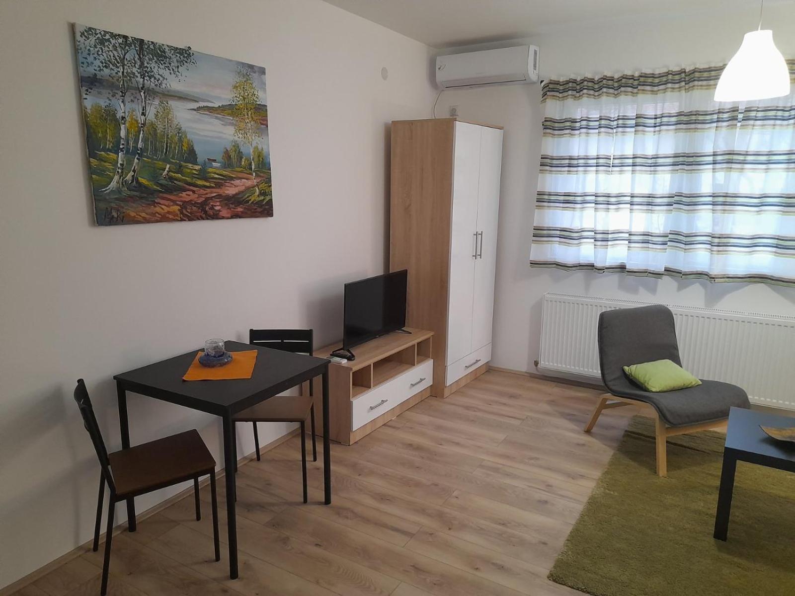 V & V Studio Apartments Ni Buitenkant foto